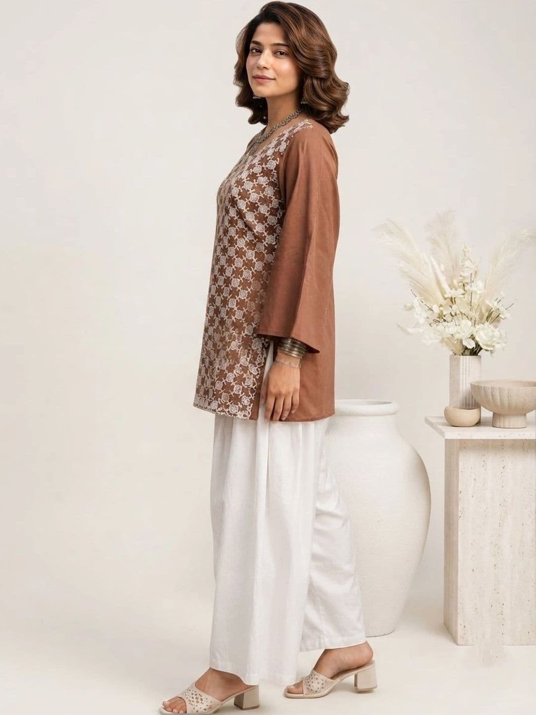 HERE&NOW Women Printed Regular Pure Cotton Kurti with Patiala thumbnail 2