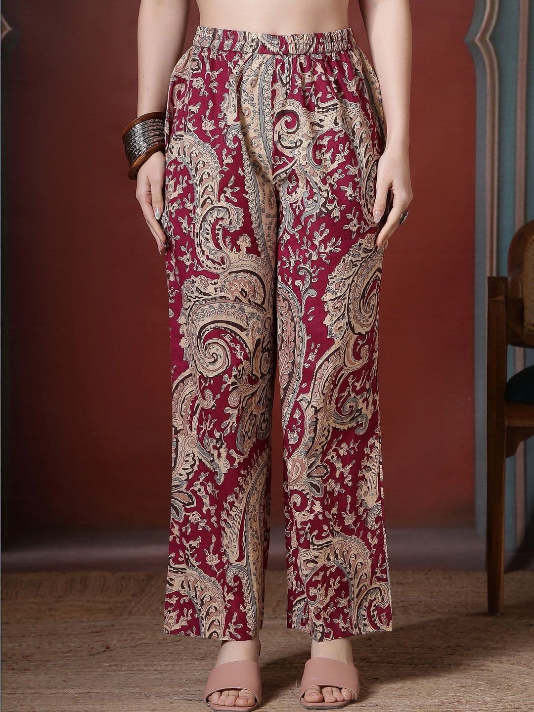 Sangria Women Paisley Printed Regular Pure Cotton Kurta with Palazzos & With Dupatta thumbnail 2