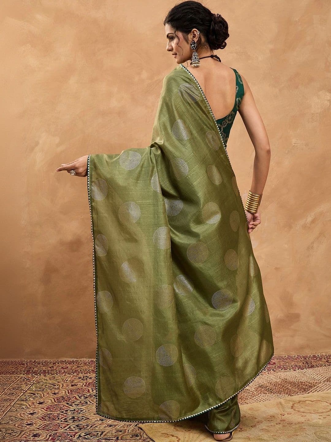 Sangria Woven Design Zari Silk Blend Designer Banarasi Saree thumbnail 5