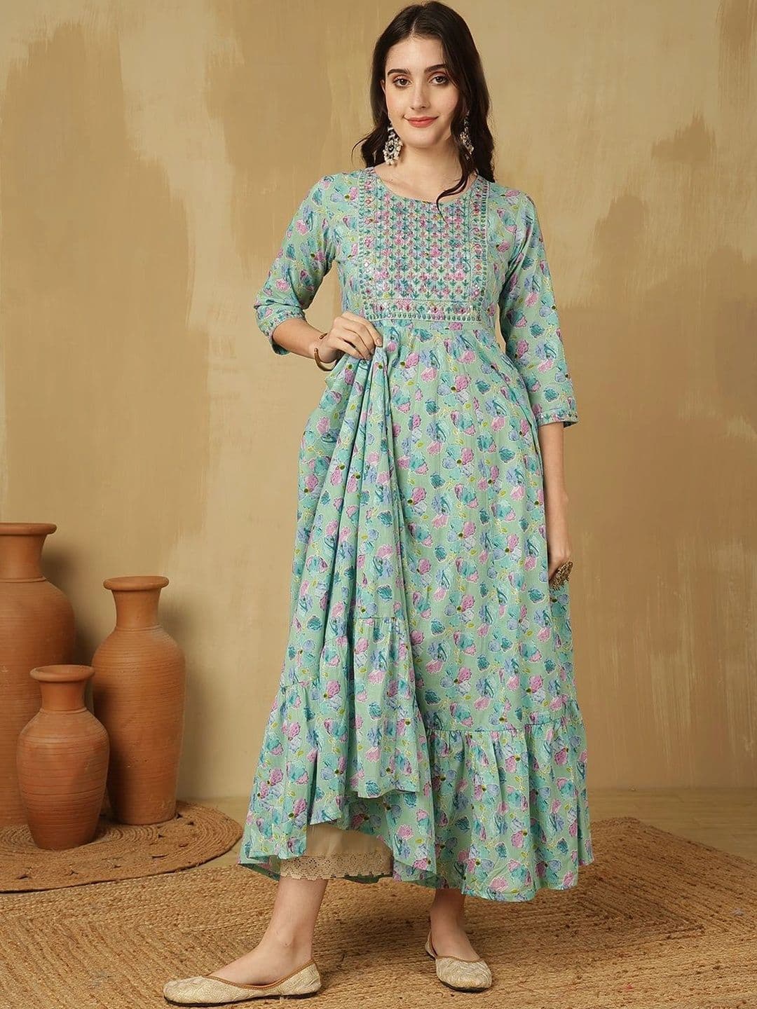 Sangria Women Floral Printed Thread Work Floral Anarkali Kurta thumbnail 6