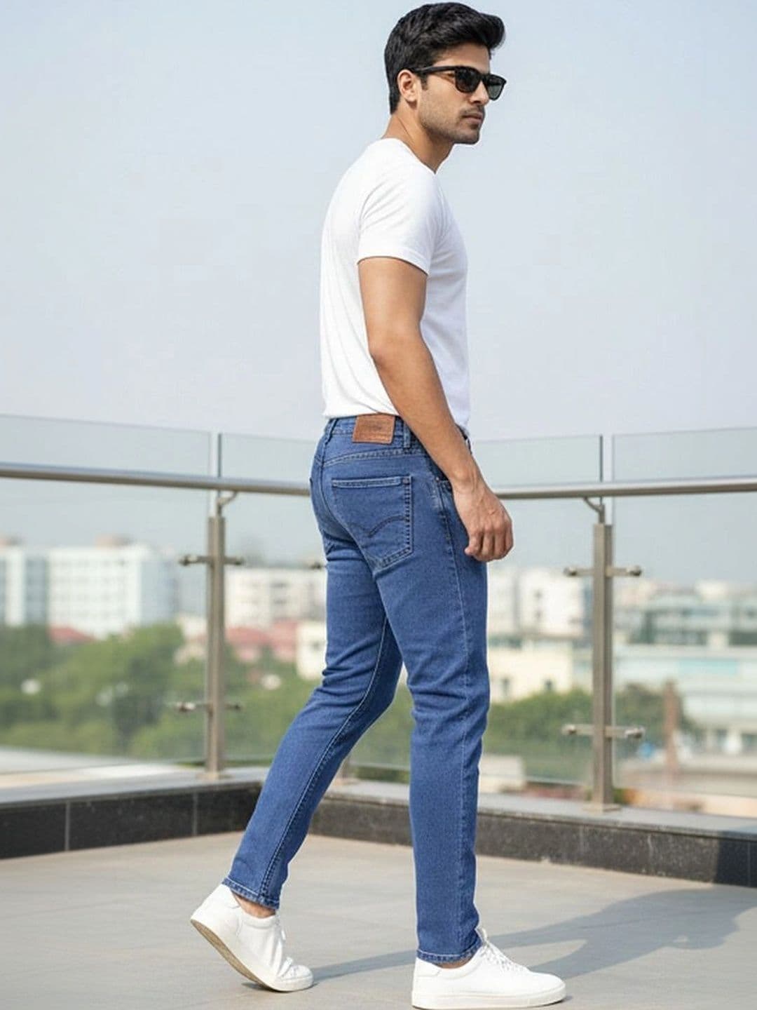 Global Jeans Men Regular Fit Mid-Rise Jeans thumbnail 4