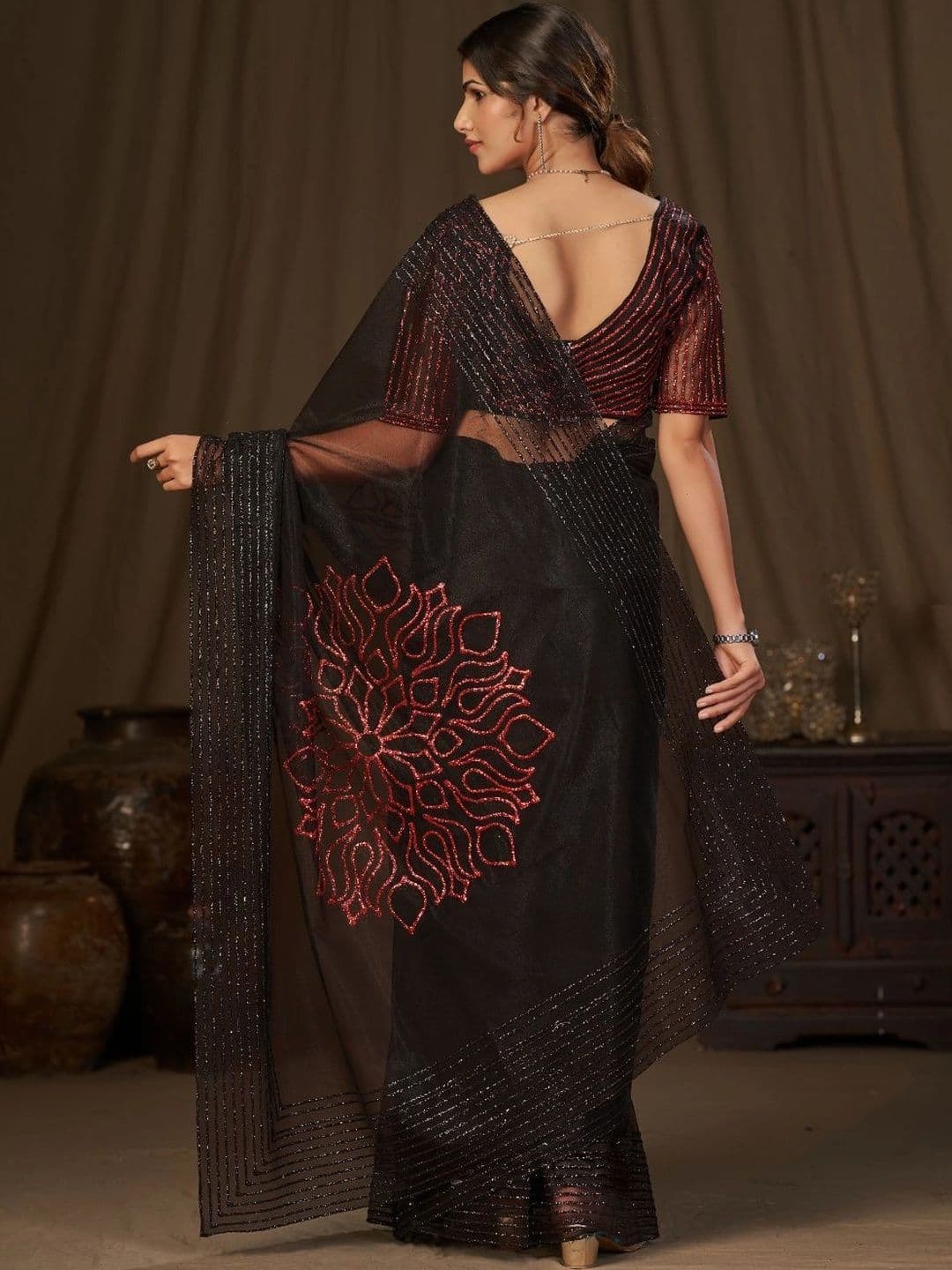 Parmila Fashion Embellished Sequinned Net Saree thumbnail 4