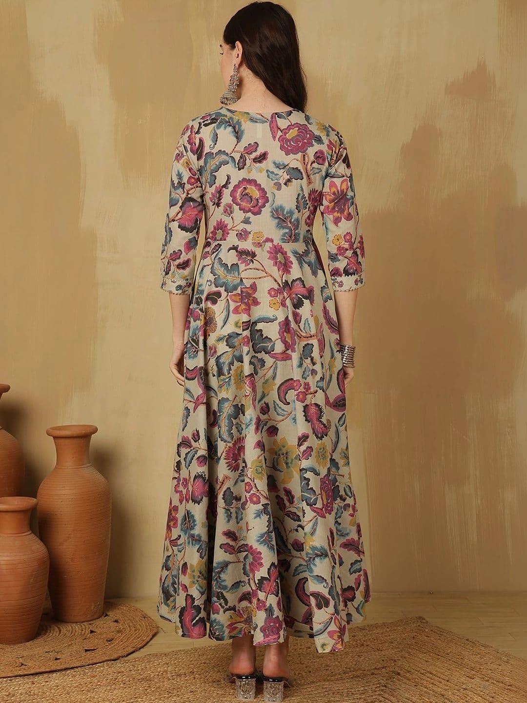 Sangria Women Floral Printed Thread Work Floral Anarkali Kurta thumbnail 5