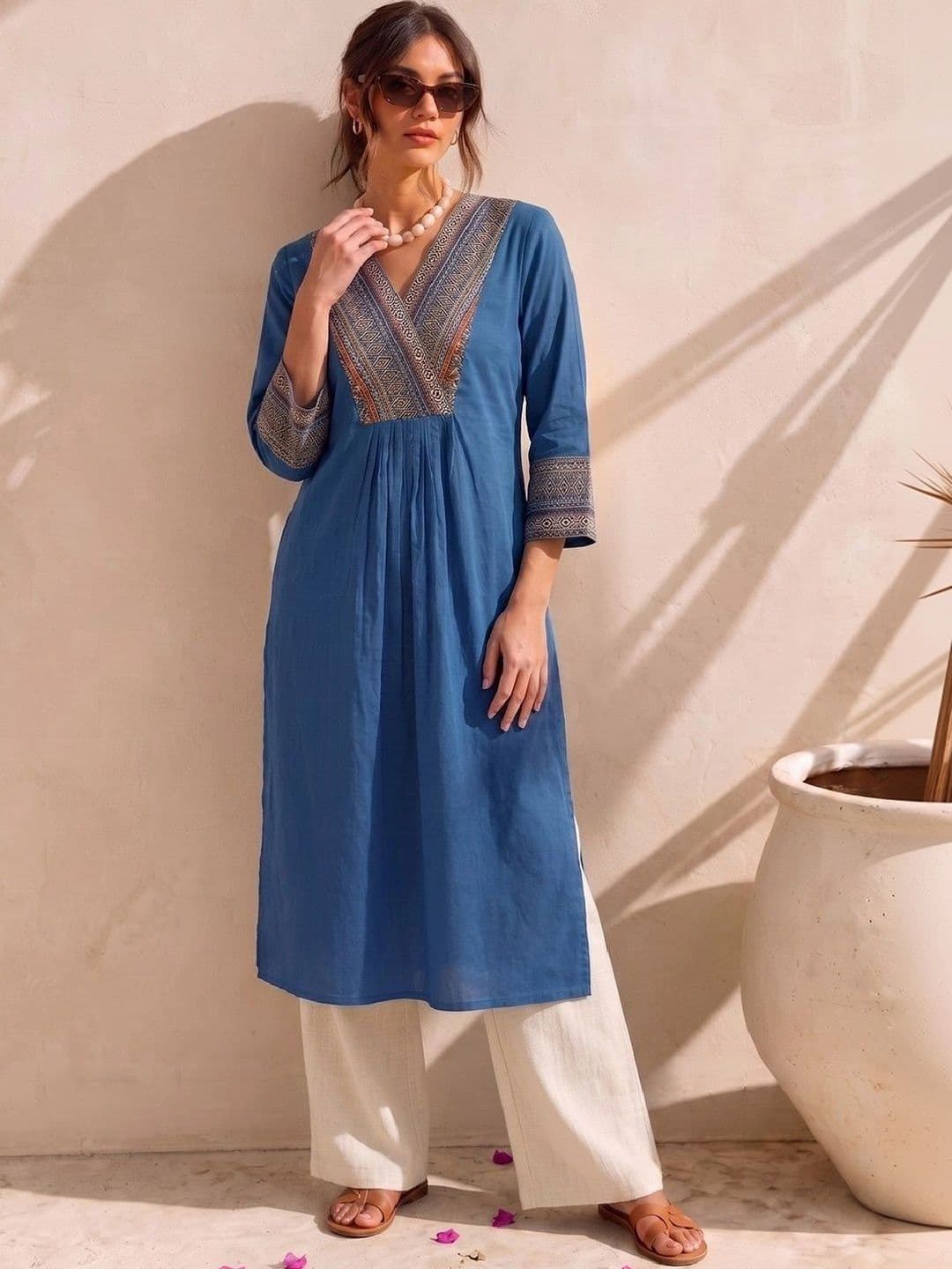 KALAMIR Women Ethnic Motifs Printed Cotton Straight Kurta thumbnail 2