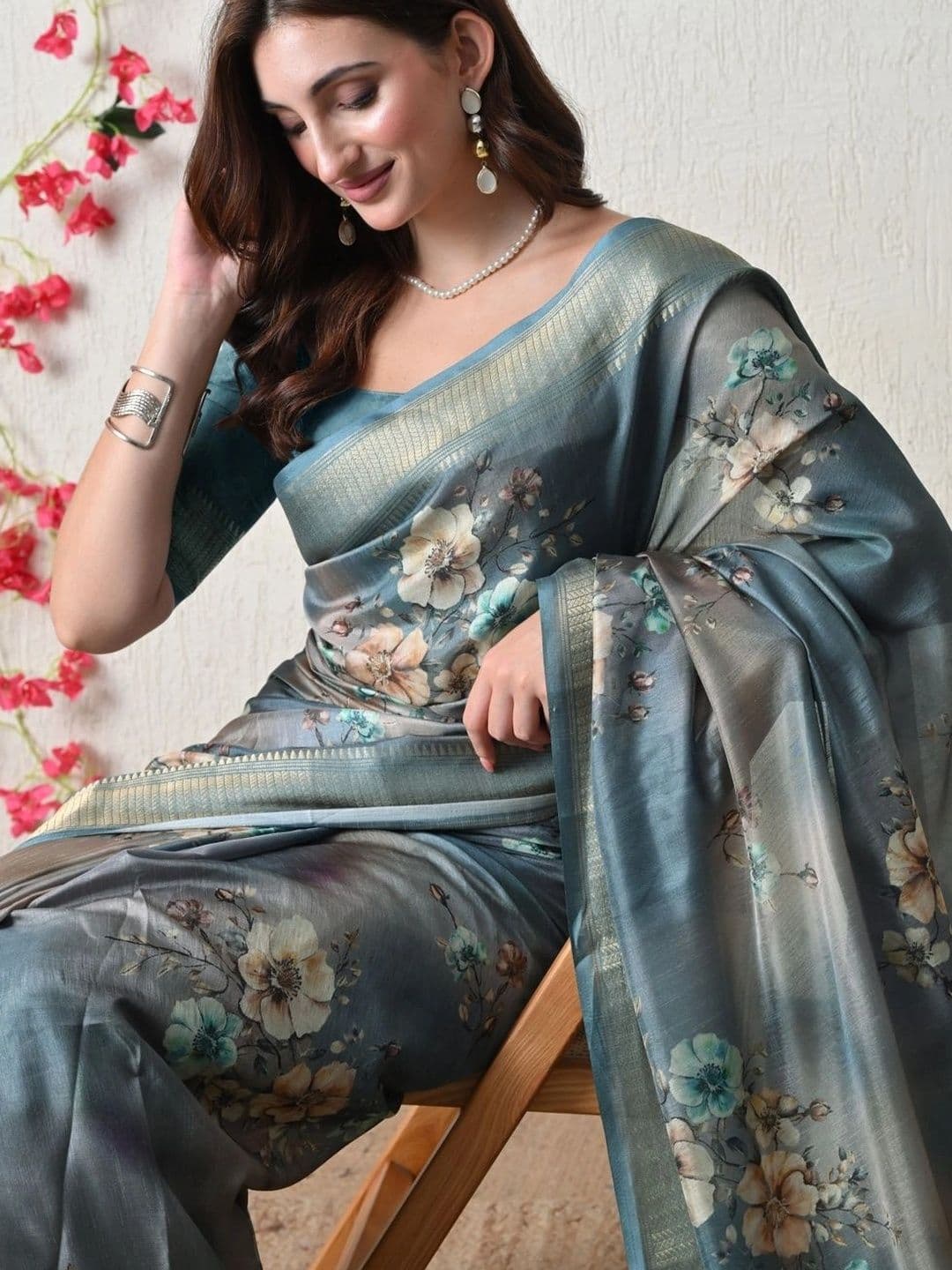 KALINI  Women Floral Silk Cotton Saree thumbnail 2