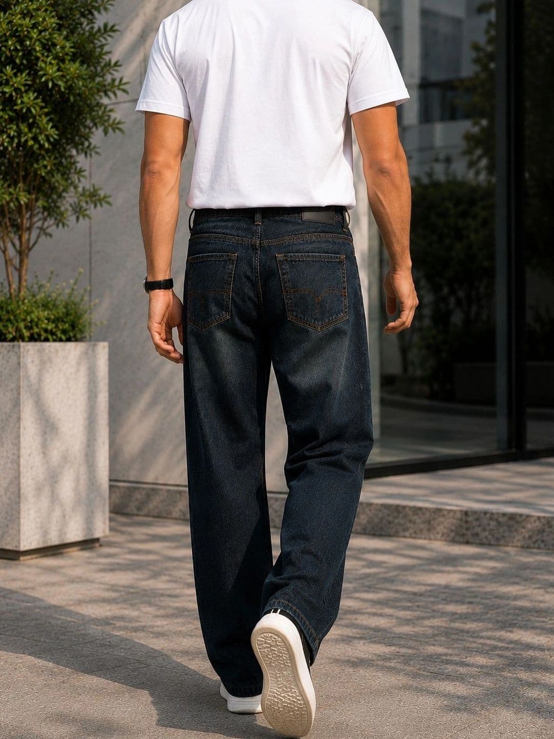 FALKRA Men Mid-Rise Low Distress Jeans thumbnail 5