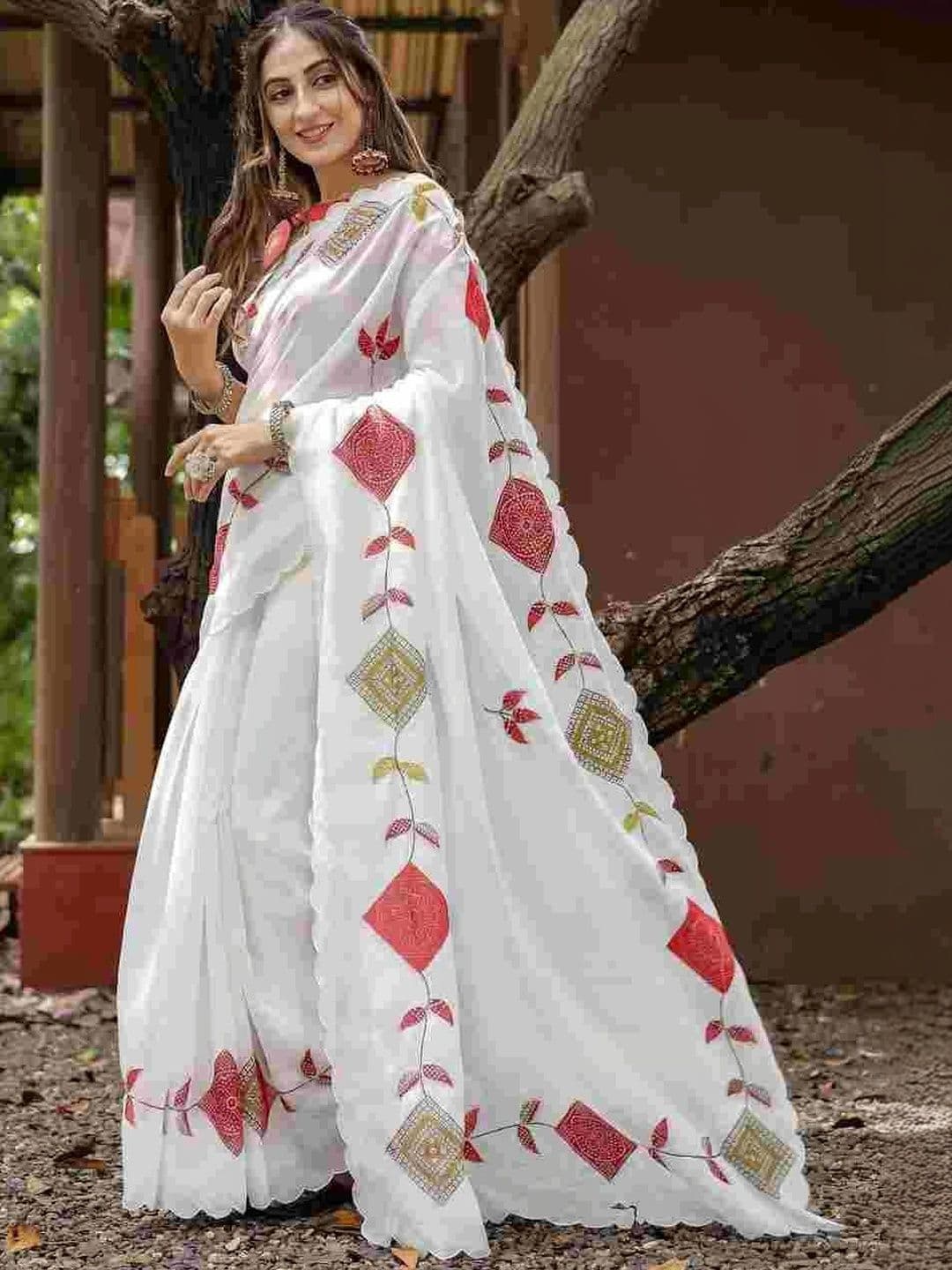 Moda Rapido Silk Blend Kanjeevaram Saree thumbnail 2