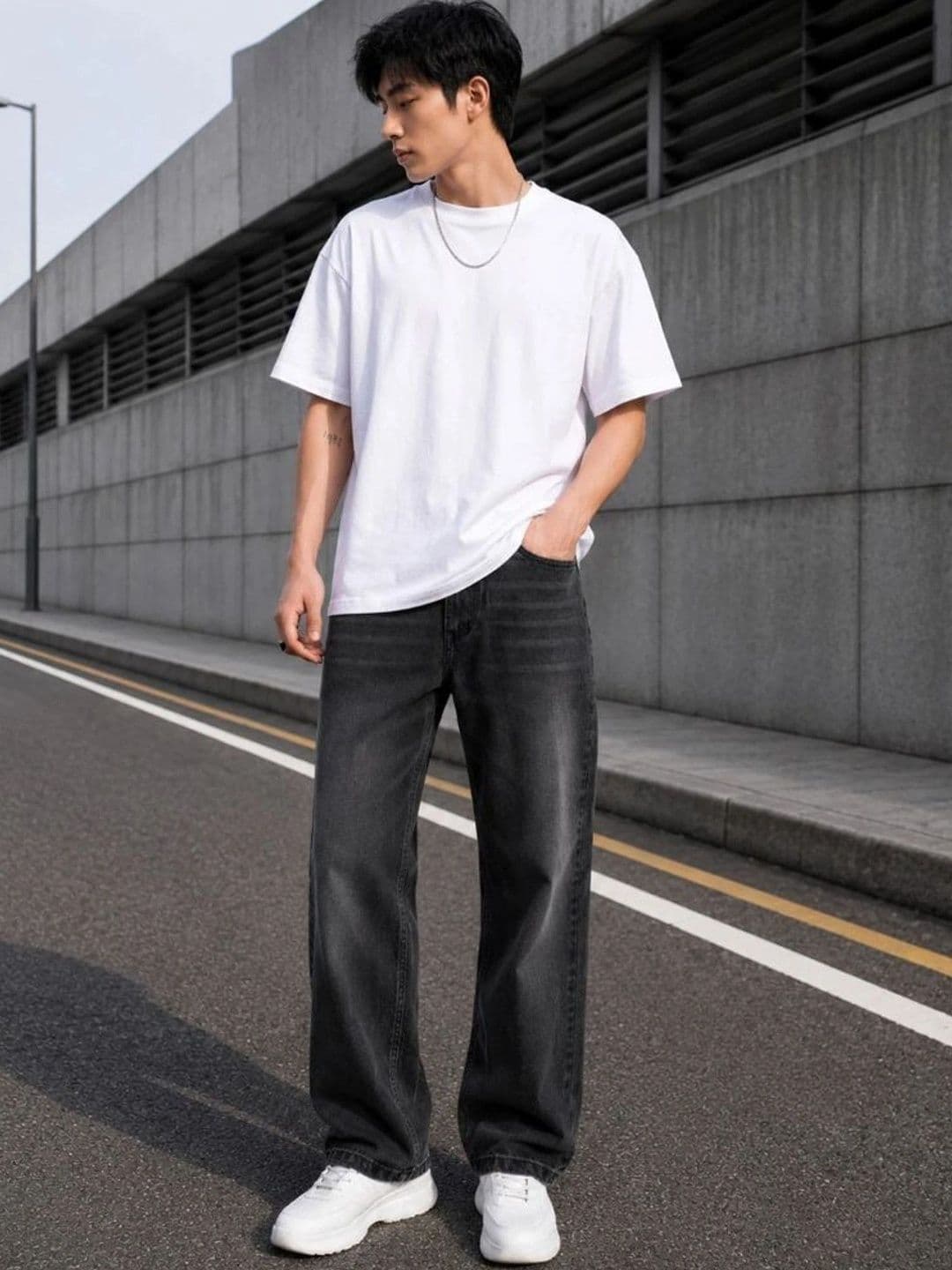 SYNZO Men Comfort Relaxed Fit Mid-Rise Jeans thumbnail 2