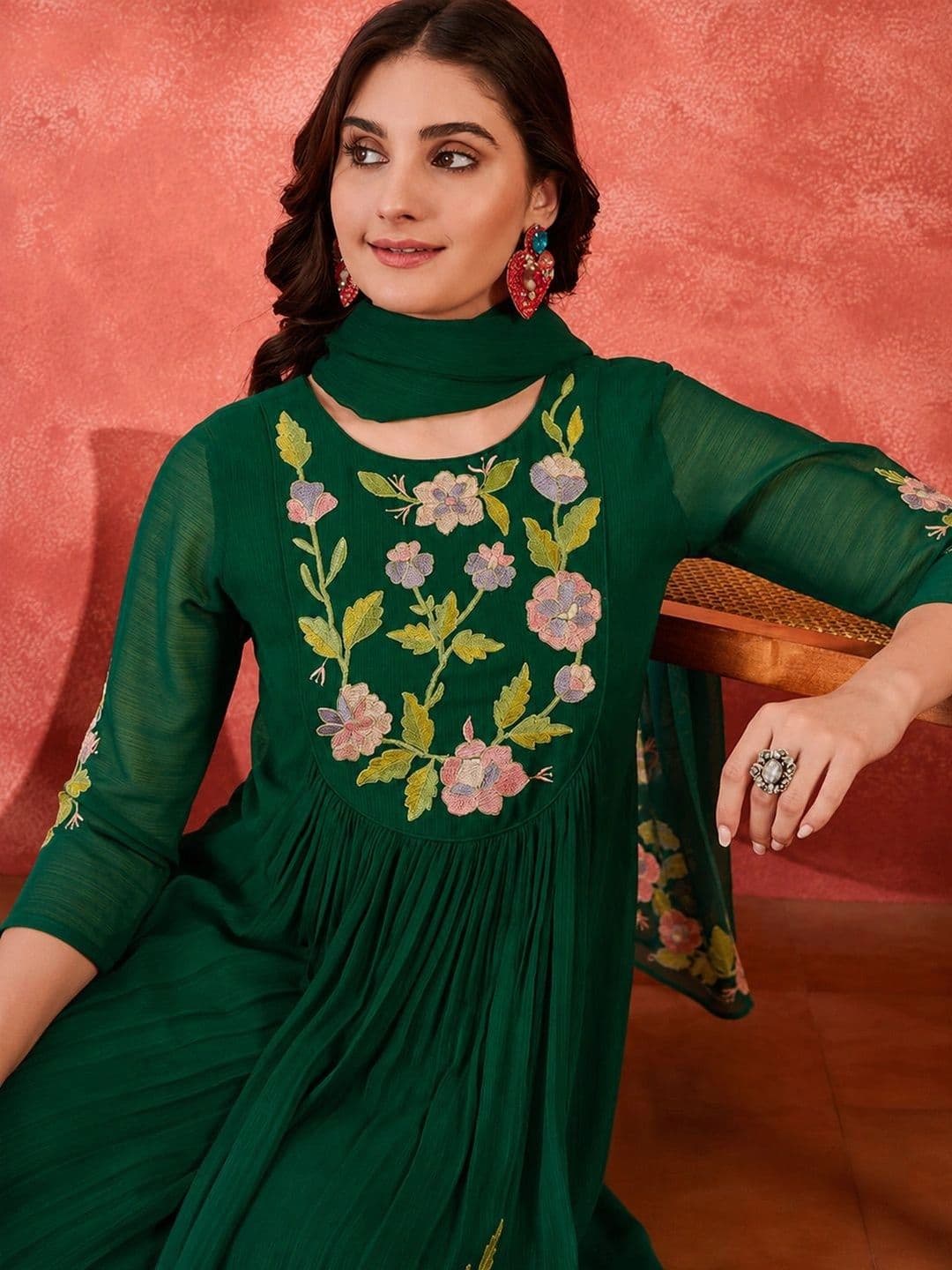 Sangria Women Floral Embroidered Empire Thread Work Kurta with Trousers & With Dupatta thumbnail 6