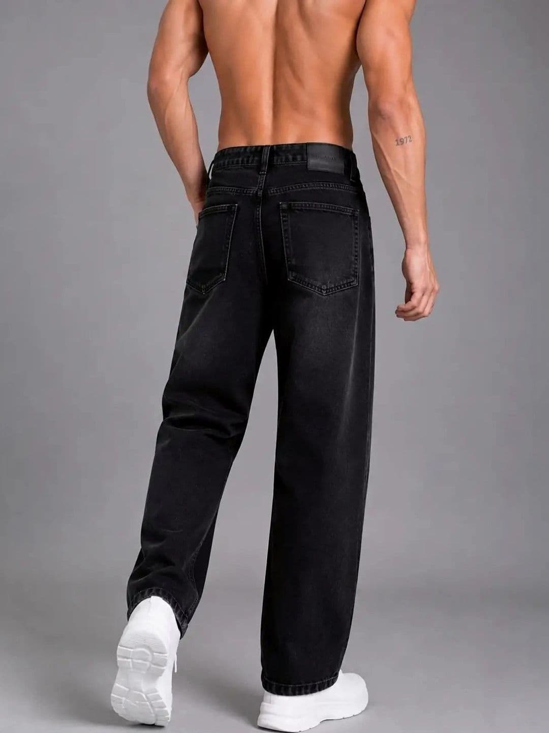 SYNZO Men Comfort Relaxed Fit Mid-Rise Low Distress Jeans thumbnail 2