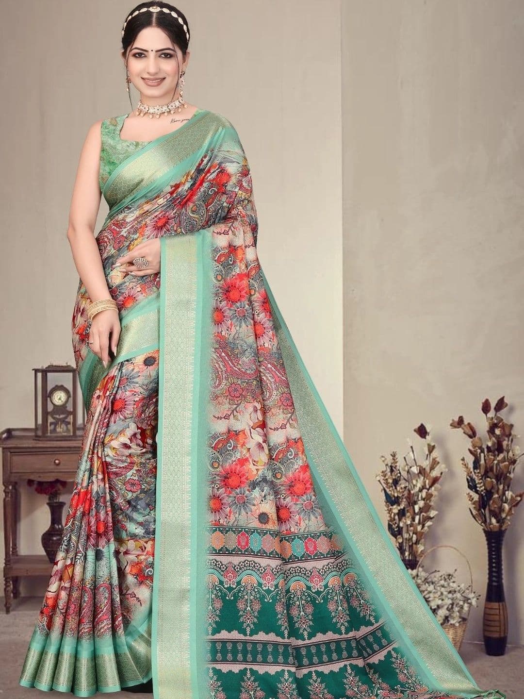 Mitera Floral Designer Saree thumbnail 7