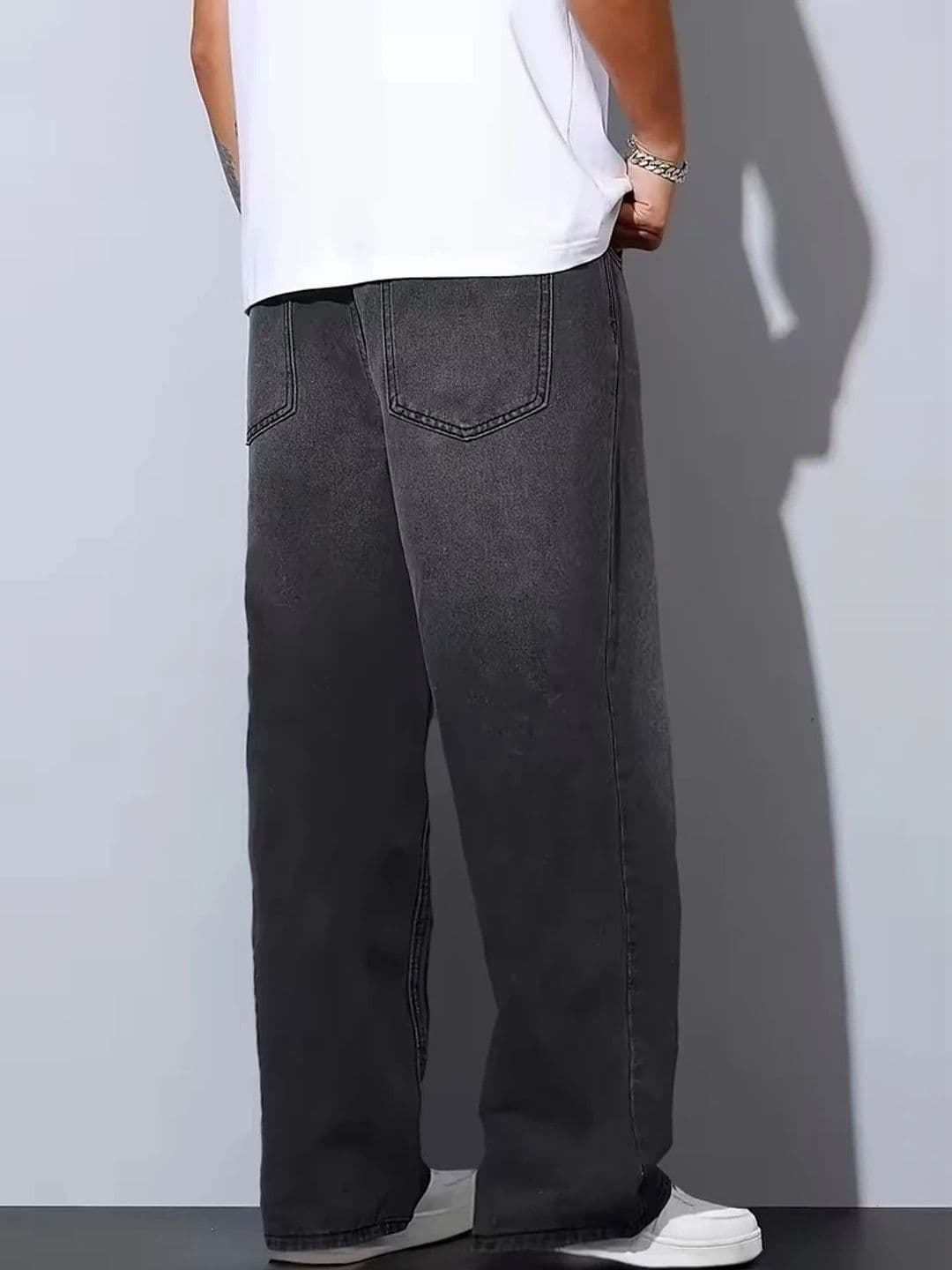 SYNZO Men Comfort Relaxed Fit Mid-Rise Jeans thumbnail 5