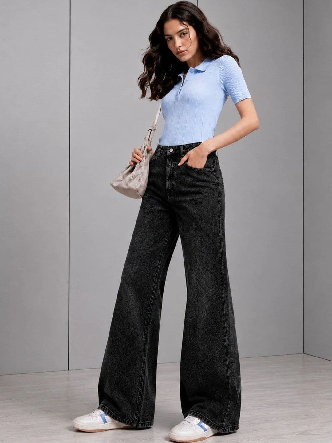 DressBerry Women Comfort Wide Leg High-Rise Light Fade Stretchable Jeans thumbnail 2