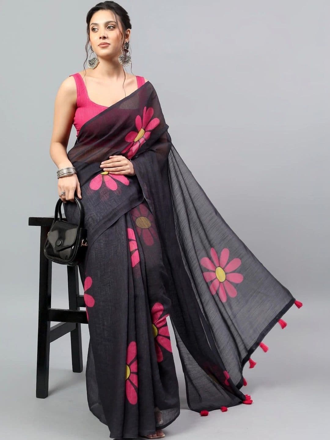 Pixie lane Floral Linen Blend Saree thumbnail 2