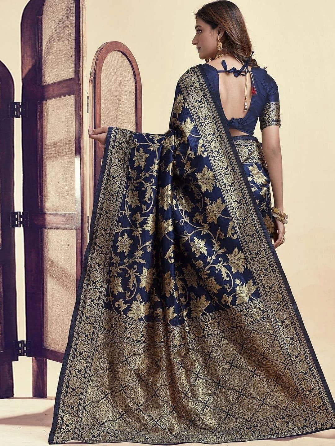 SANISA Ethnic Motifs Zari Silk Blend Saree thumbnail 3