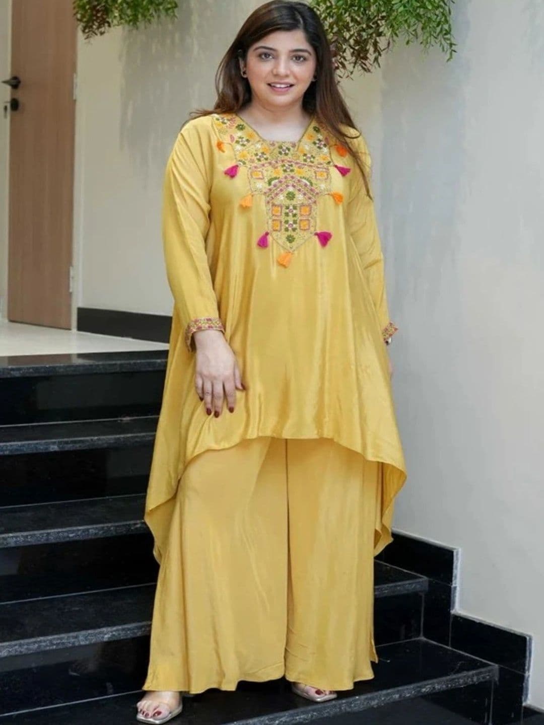 KAVERI CREATION Women Ethnic Motifs Embroidered Regular Thread Work Silk Crepe Kurta with Palazzos thumbnail 3