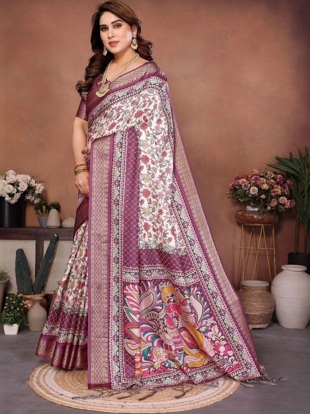Mitera Floral Zari Designer Saree thumbnail 3
