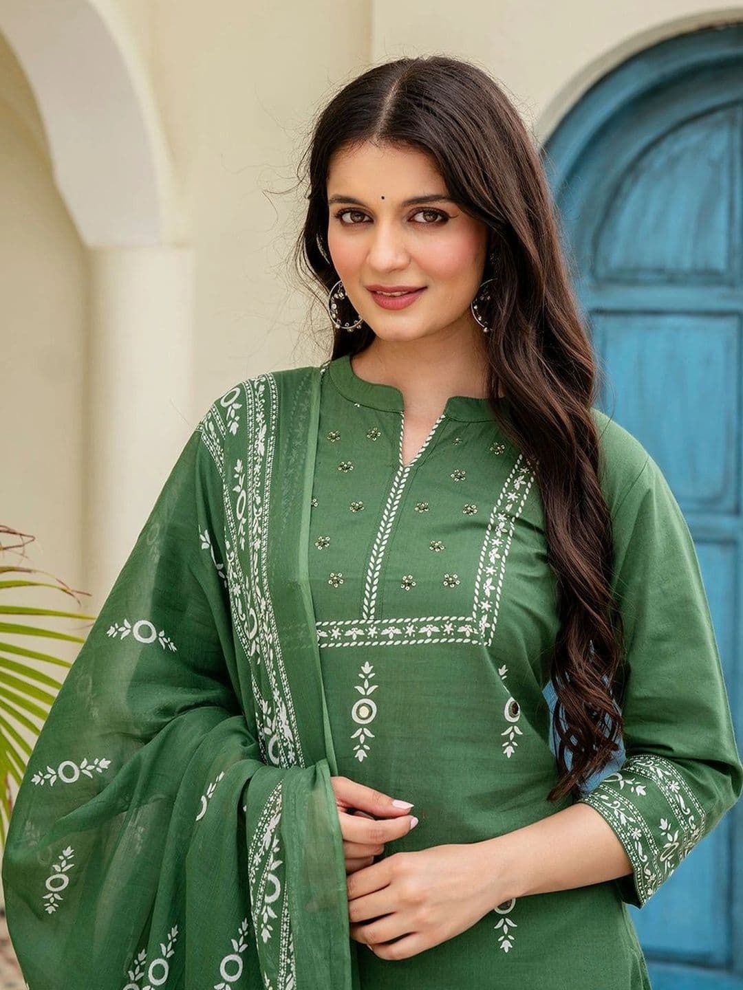 Pistaa Women Ethnic Motifs Embroidered Regular Thread Work Pure Cotton Kurta with Trousers & With Dupatta - view 1
