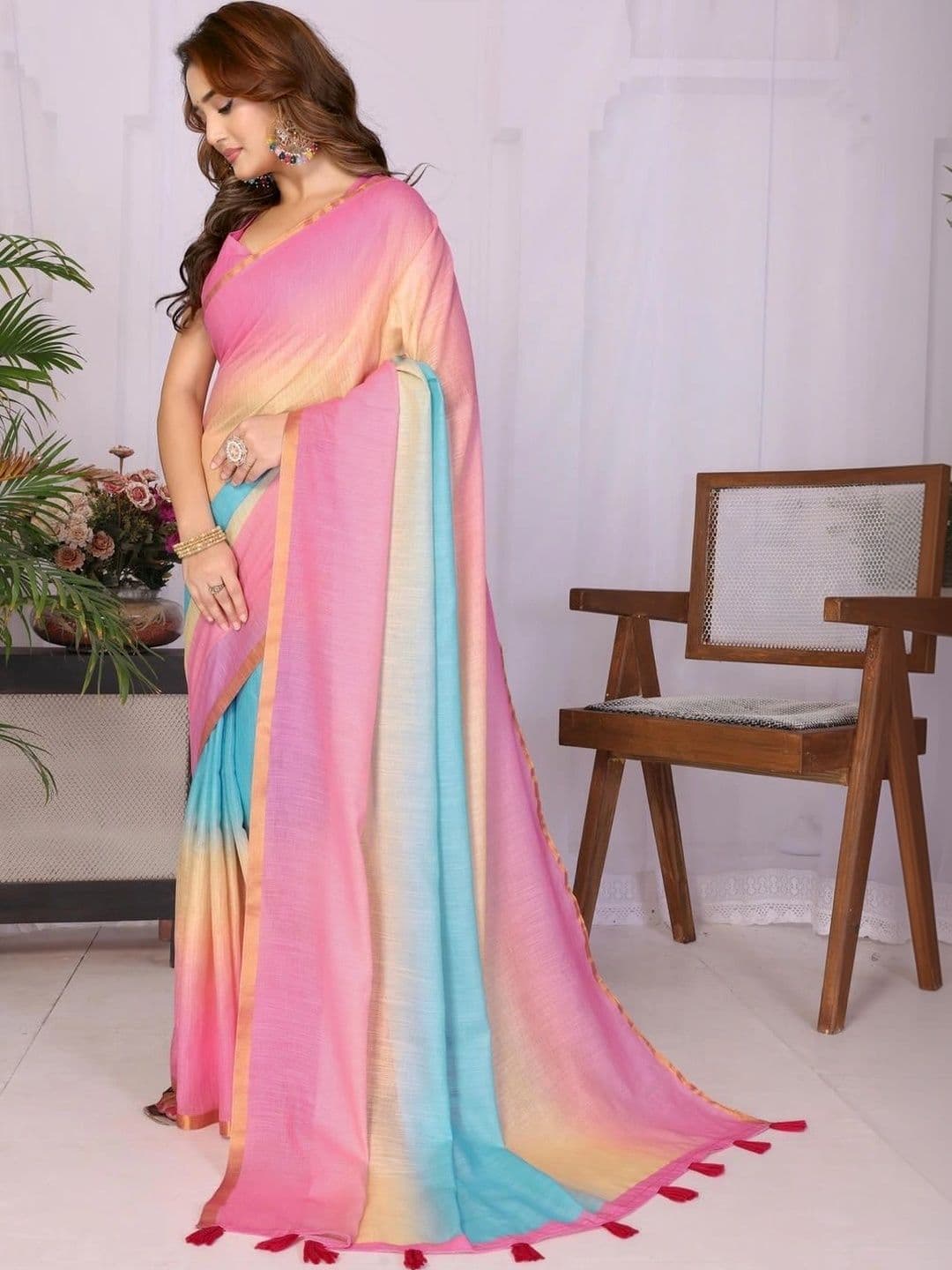 Pixie lane Women Ombre Zari Linen Blend Saree thumbnail 5
