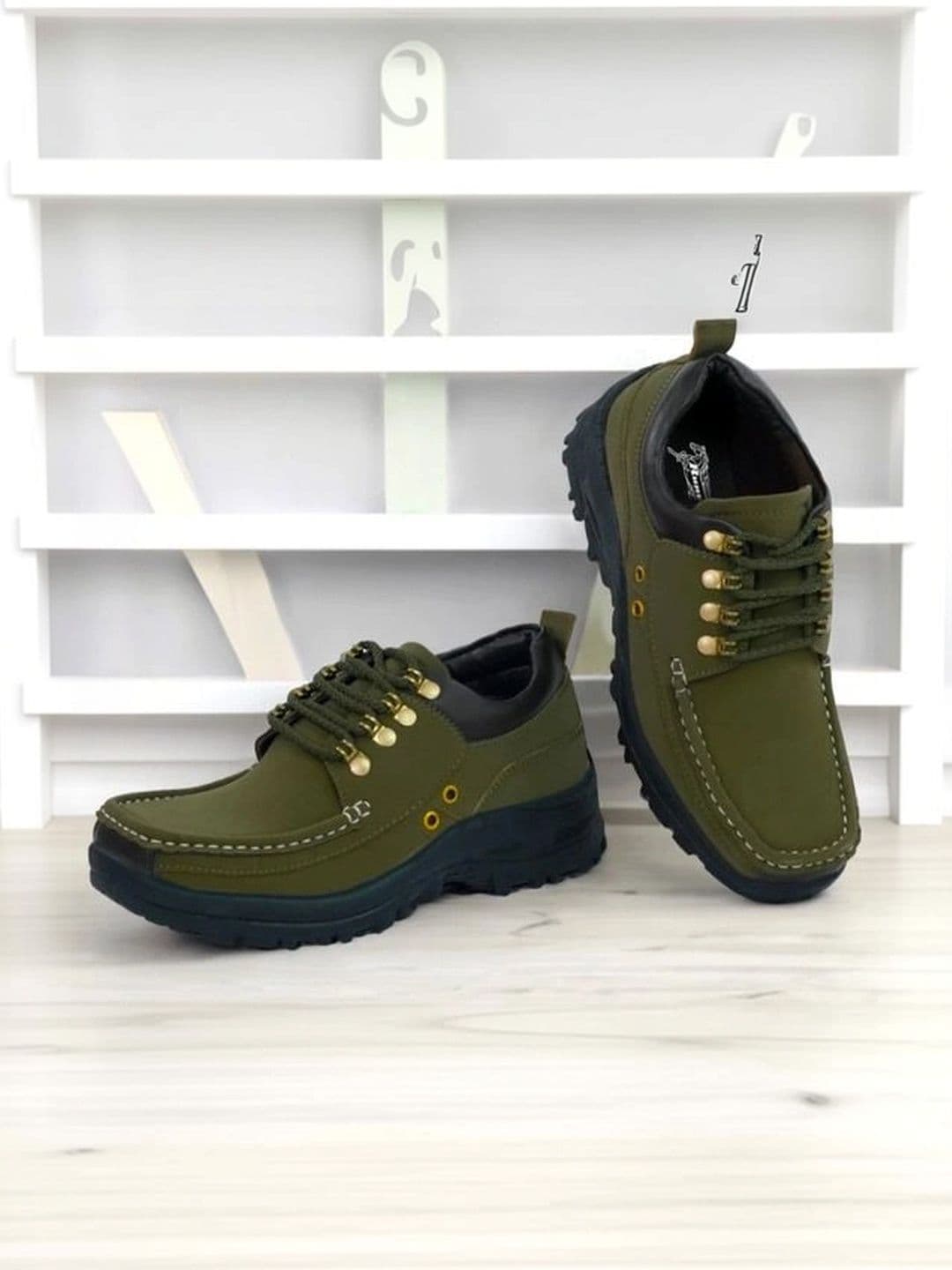 WALK WISE Men Trekking Shoes thumbnail 2