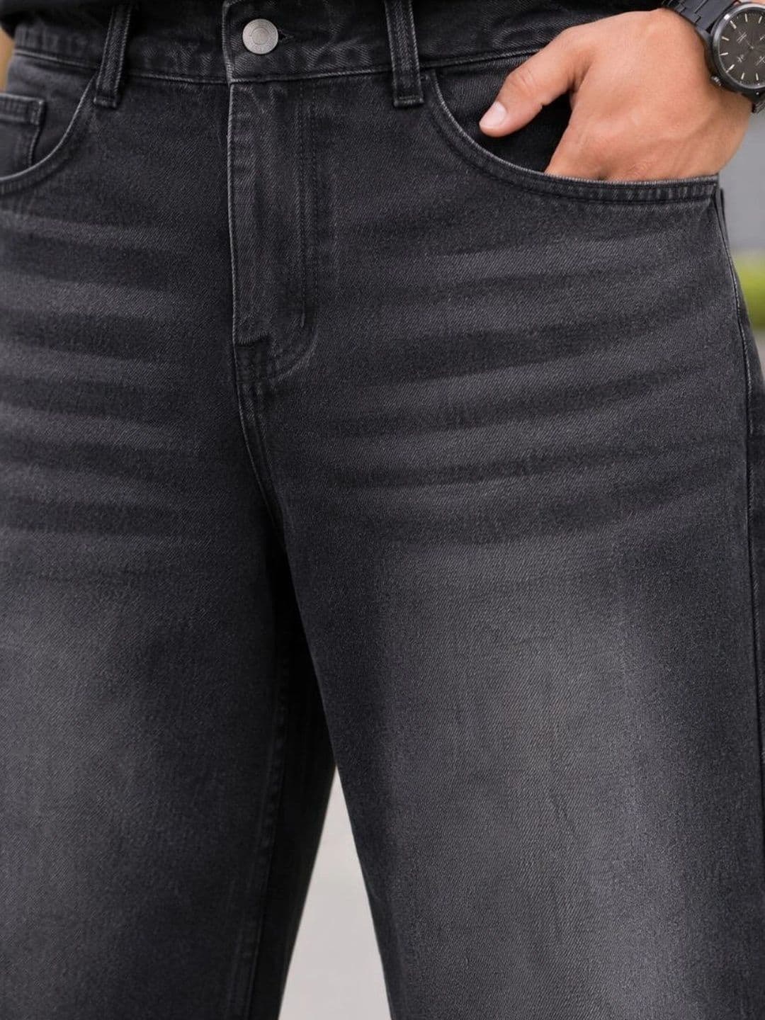 MQ Denim Men Straight Fit Mid-Rise Light Fade Jeans thumbnail 4
