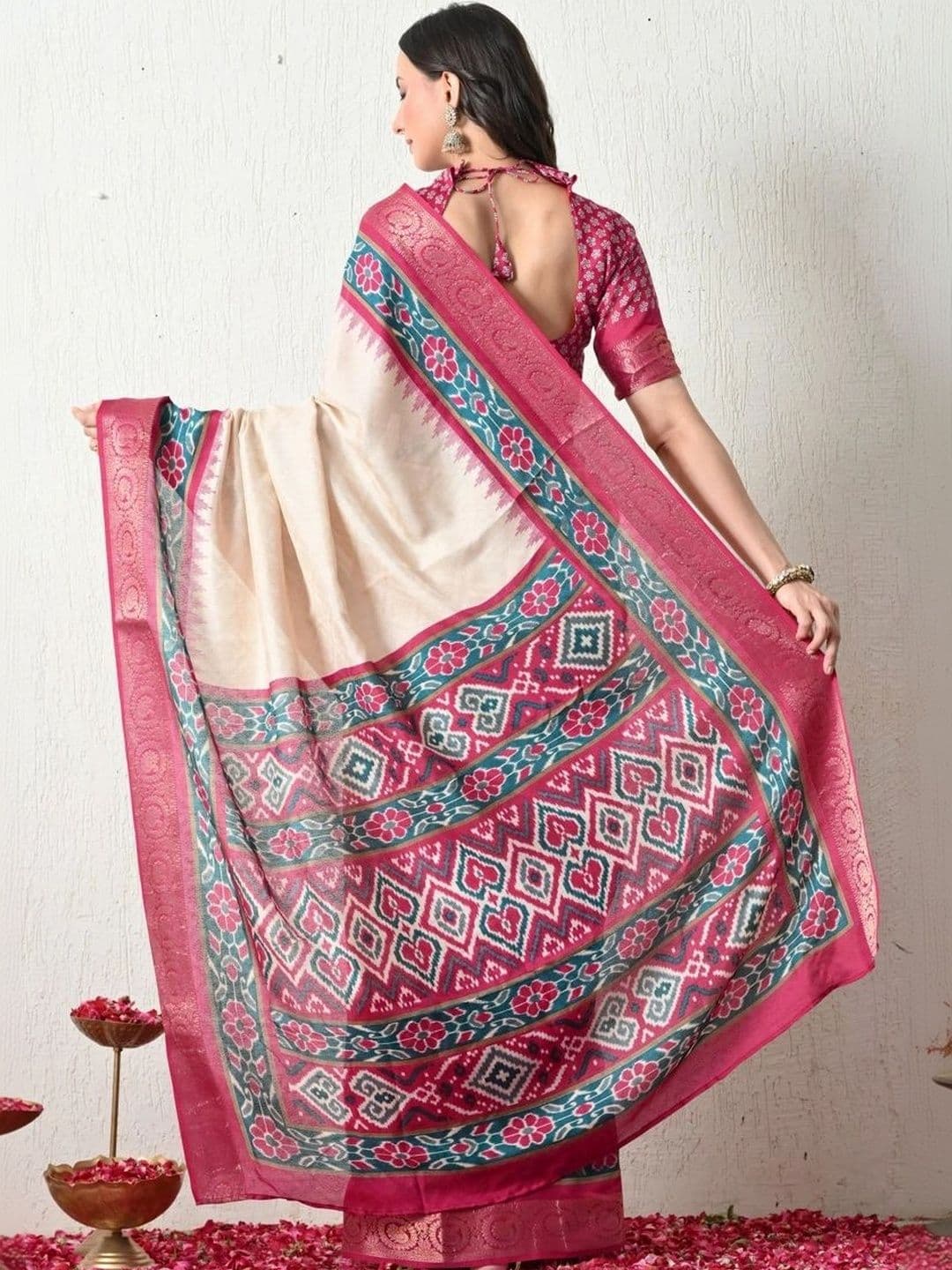 KALINI Zari Silk Cotton Ikat Saree thumbnail 6