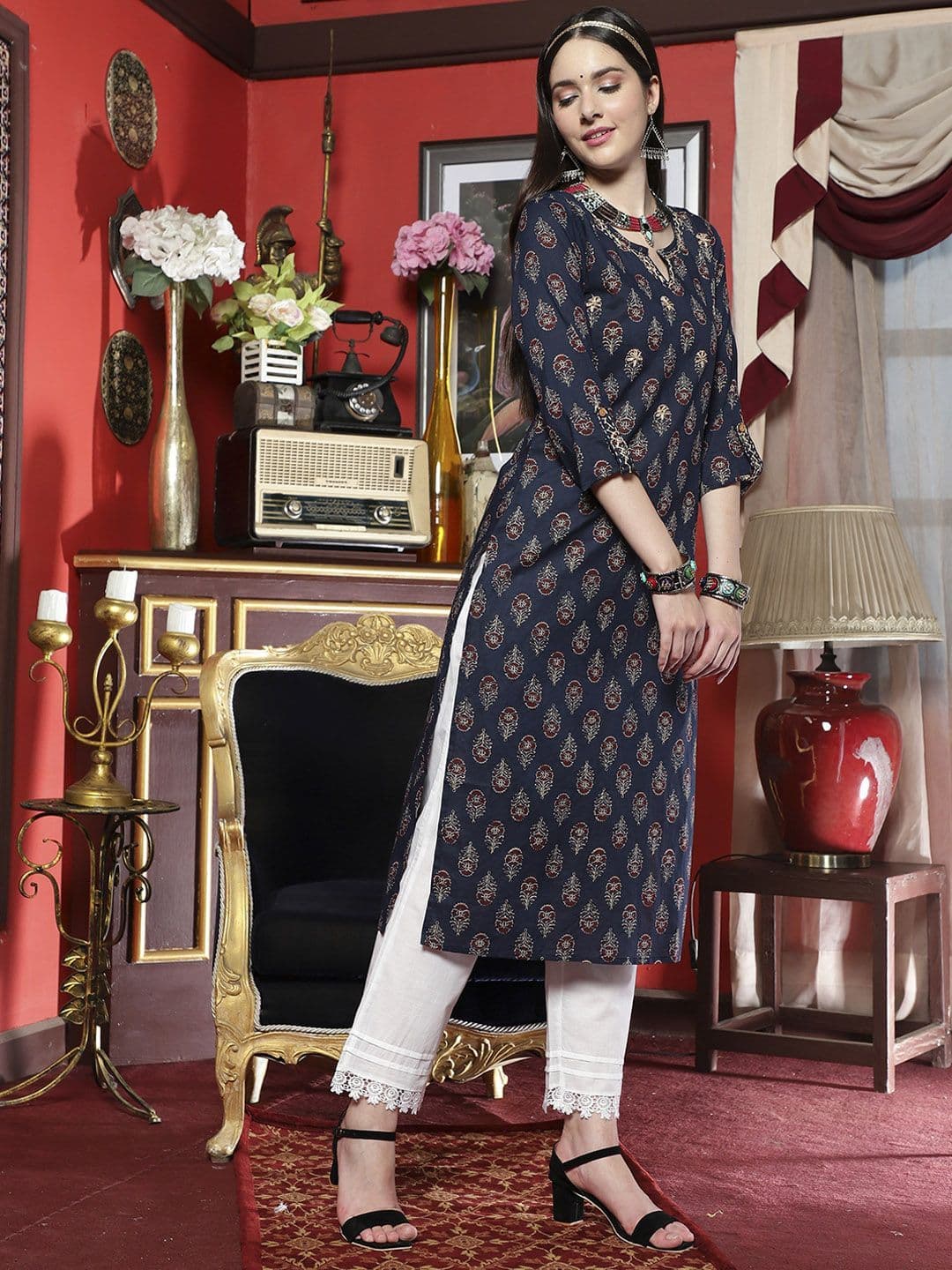 Sangria X fwd  Ethnic Motifs Printed Cotton Straight Kurta thumbnail 2