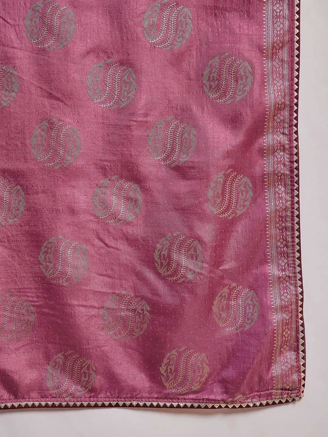 Sangria Embellished Zari Silk Blend Designer Banarasi Saree thumbnail 6