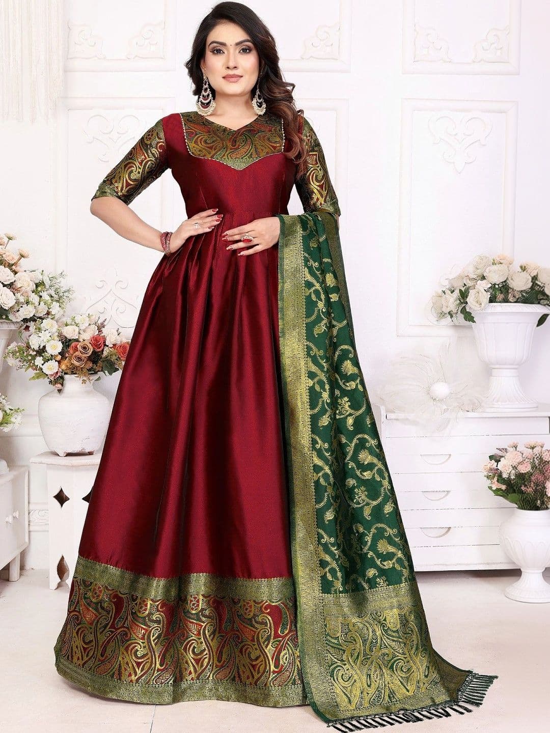 SmileyFashion Embroidered V-Neck Maxi Dress With Dupatta thumbnail 3
