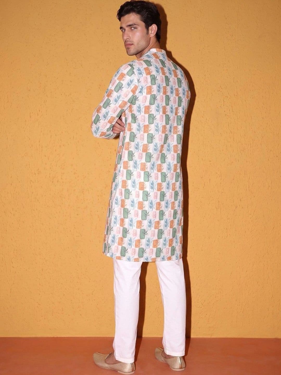 DRIP CHOWK Men Embellished Thread Work Kurta thumbnail 5