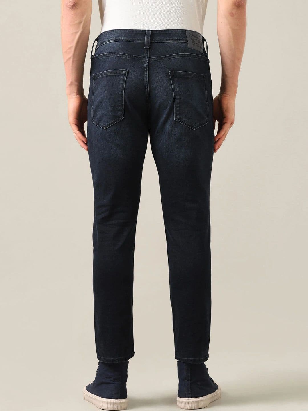 U.S. Polo Assn. Denim Co. Men Tapered Fit Mid-Rise Low Distress Jeans thumbnail 6