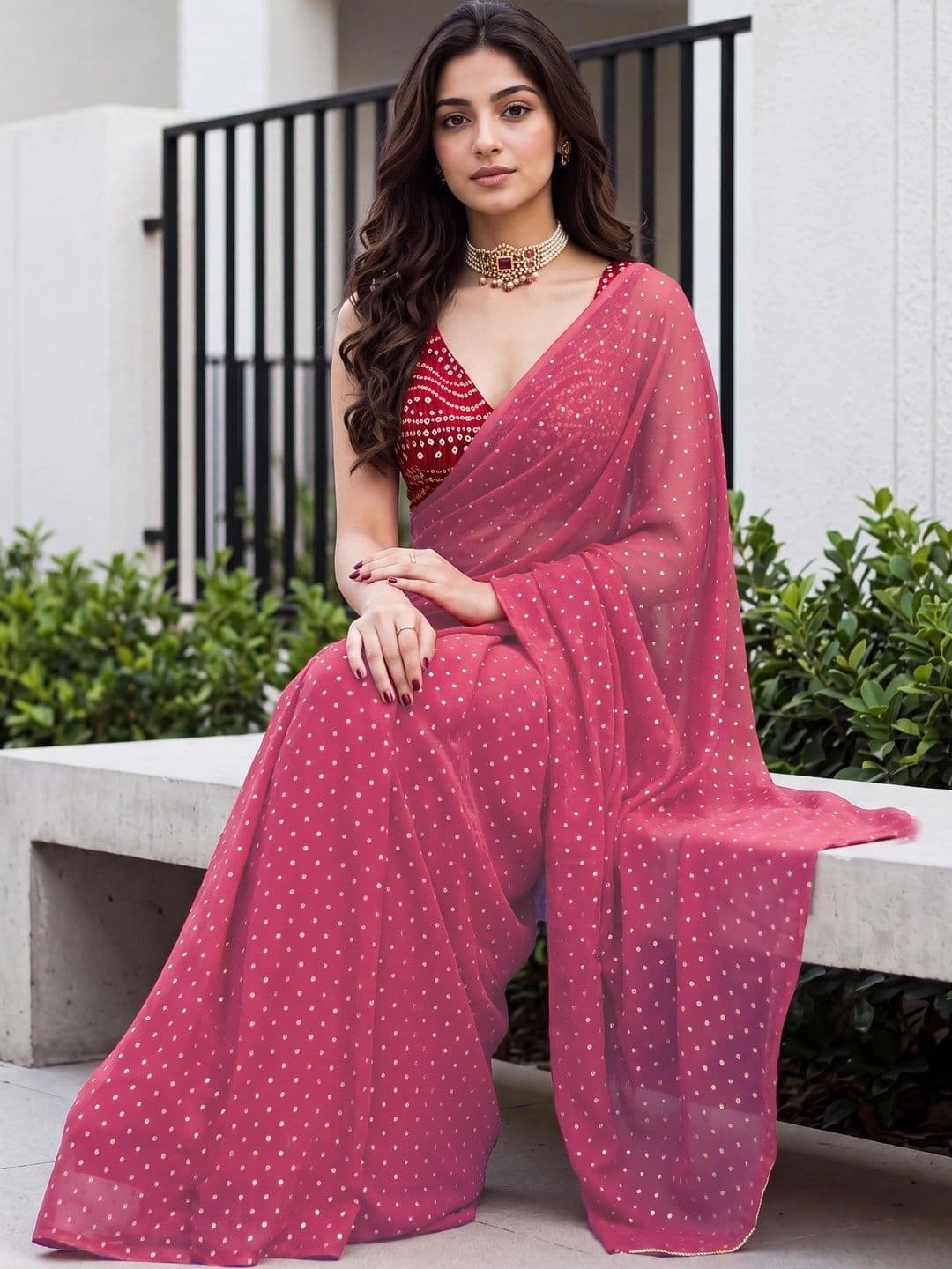 Looootnest Embroidered Pure Georgette Saree thumbnail 5