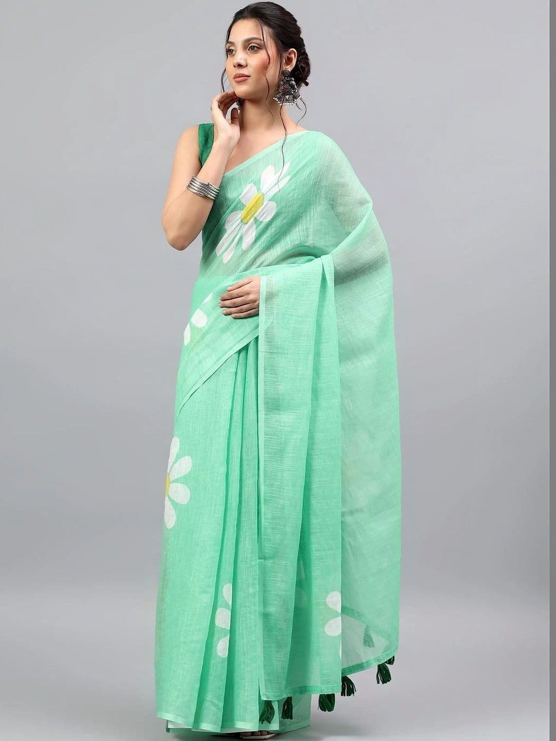 Pixie lane Floral Linen Blend Saree - view 1