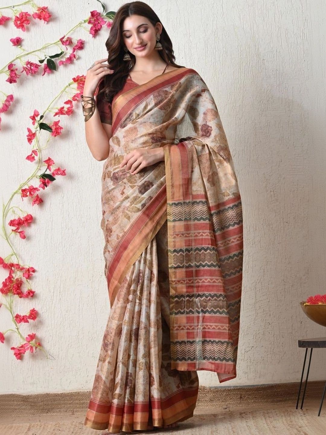KALINI Floral Printed Silk Cotton Saree thumbnail 2