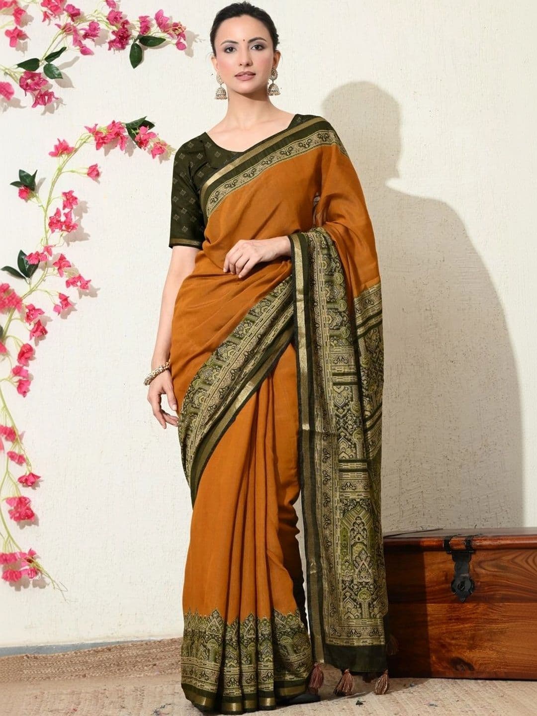 KALINI Women Kalamkari Saree thumbnail 5