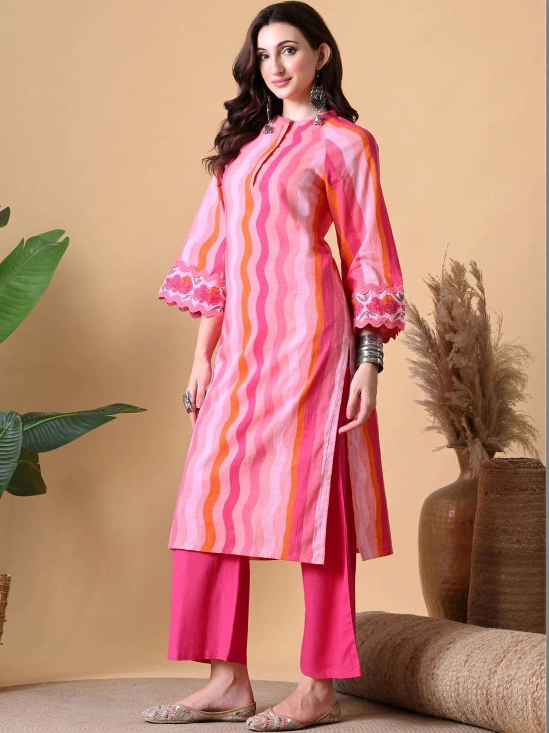 CRENOL THREADS Women Striped Mandarin Collar Cotton Straight Kurta thumbnail 3
