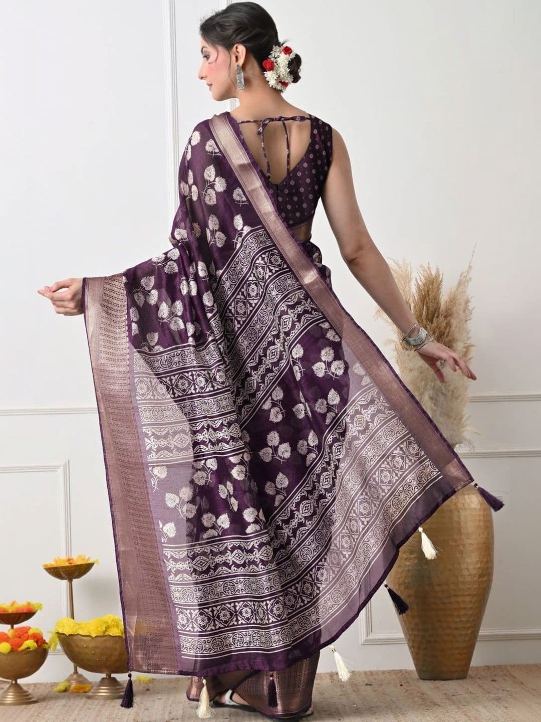 KALINI Women Woven Design Zari Art Silk Saree thumbnail 7