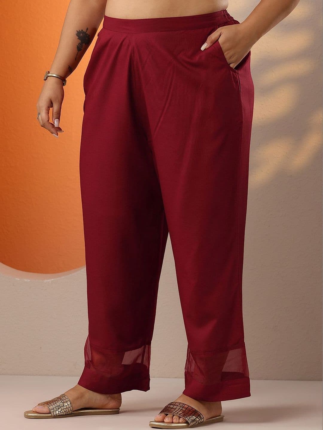EXTRA LOVE BY LIBAS Plus Size Women Regular Thread Work Kurta with Trousers thumbnail 3