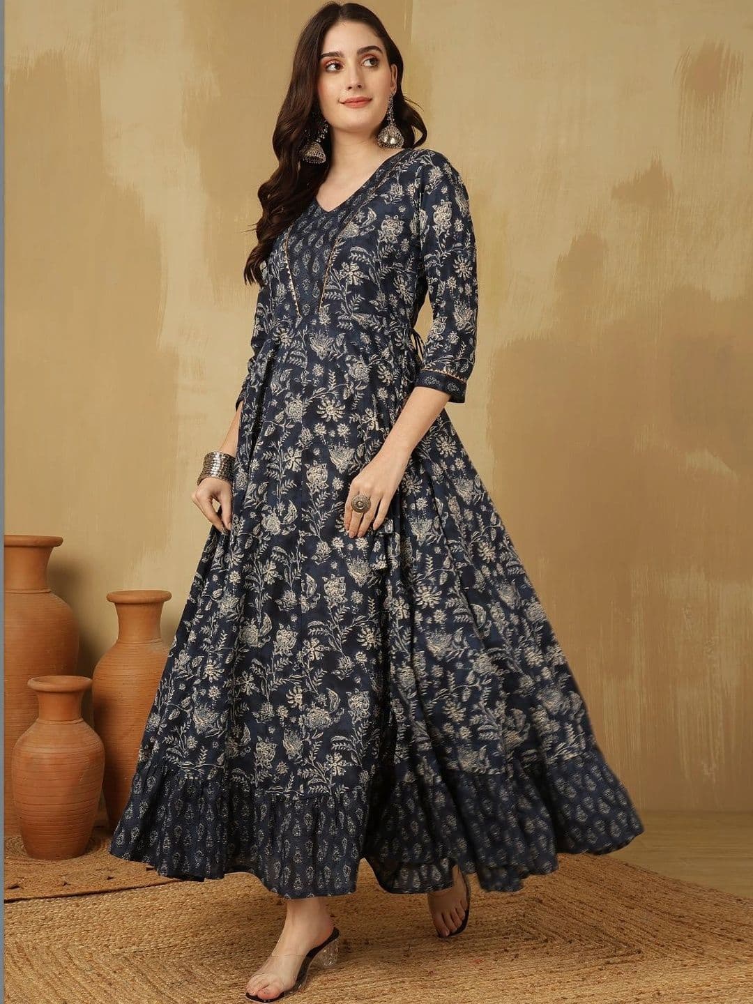 Sangria Women Floral Printed Floral Anarkali Kurta thumbnail 4