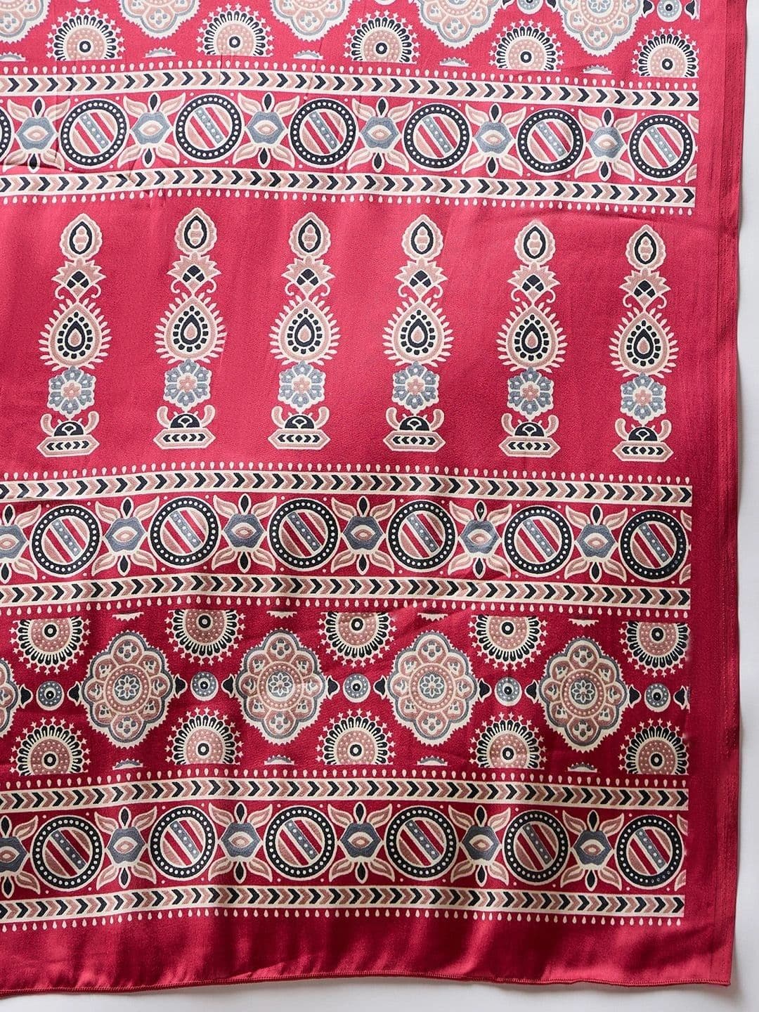 Saree mall Ajrak Block Pure Crepe Designer Block Print Sarees thumbnail 5