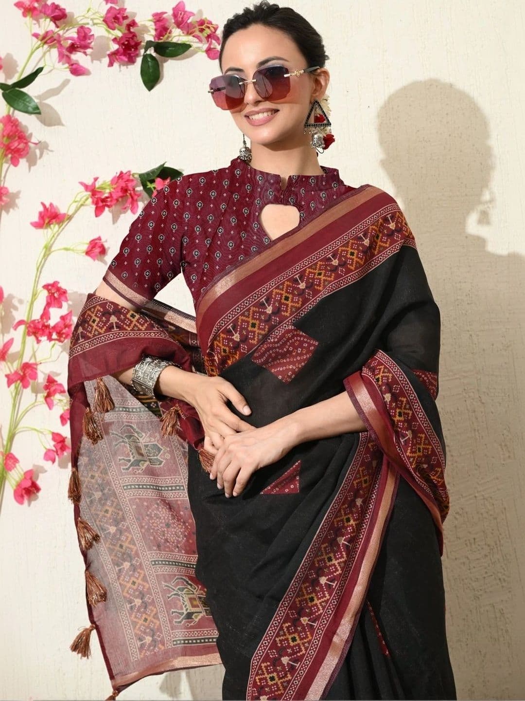 KALINI Ikat Saree thumbnail 2