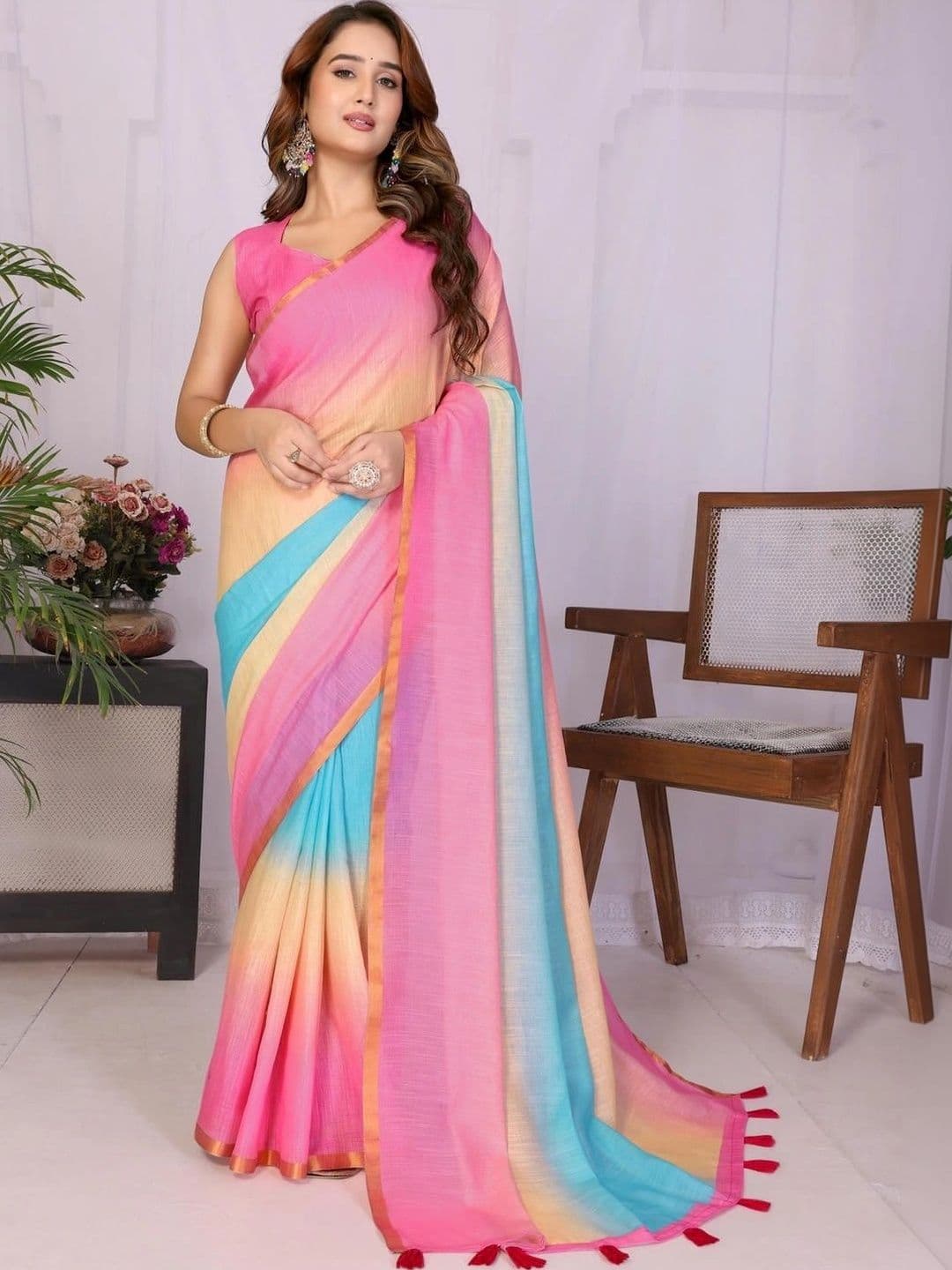 Pixie lane Women Ombre Zari Linen Blend Saree thumbnail 2