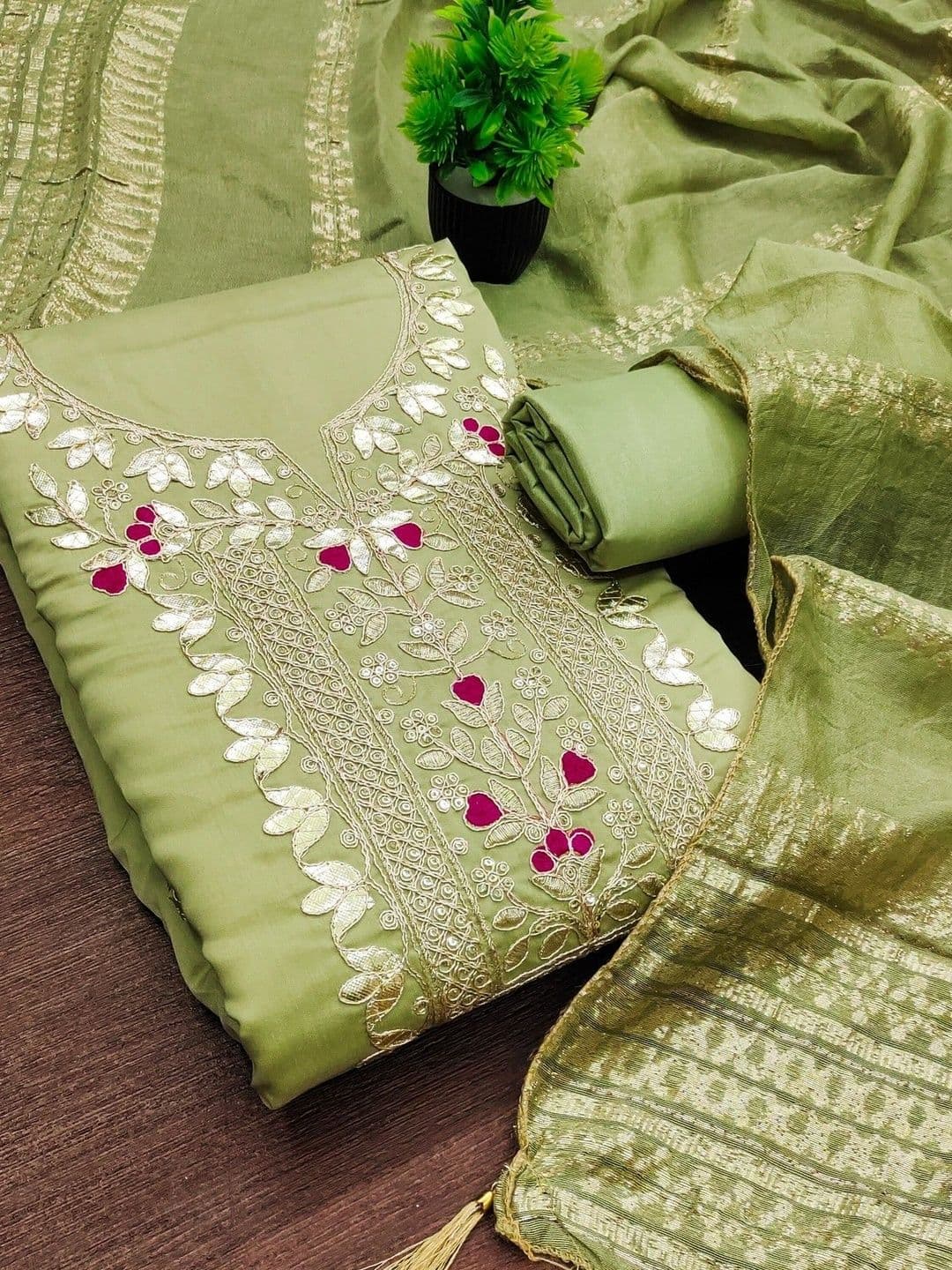 TAVAS Embroidered Pure Silk Unstitched Dress Material thumbnail 4