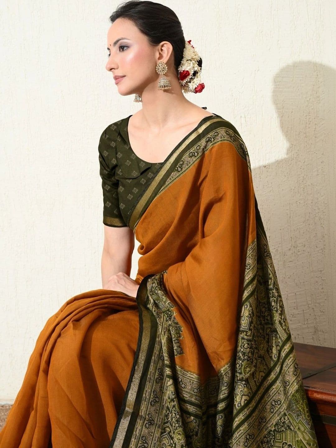 KALINI Women Kalamkari Saree thumbnail 3