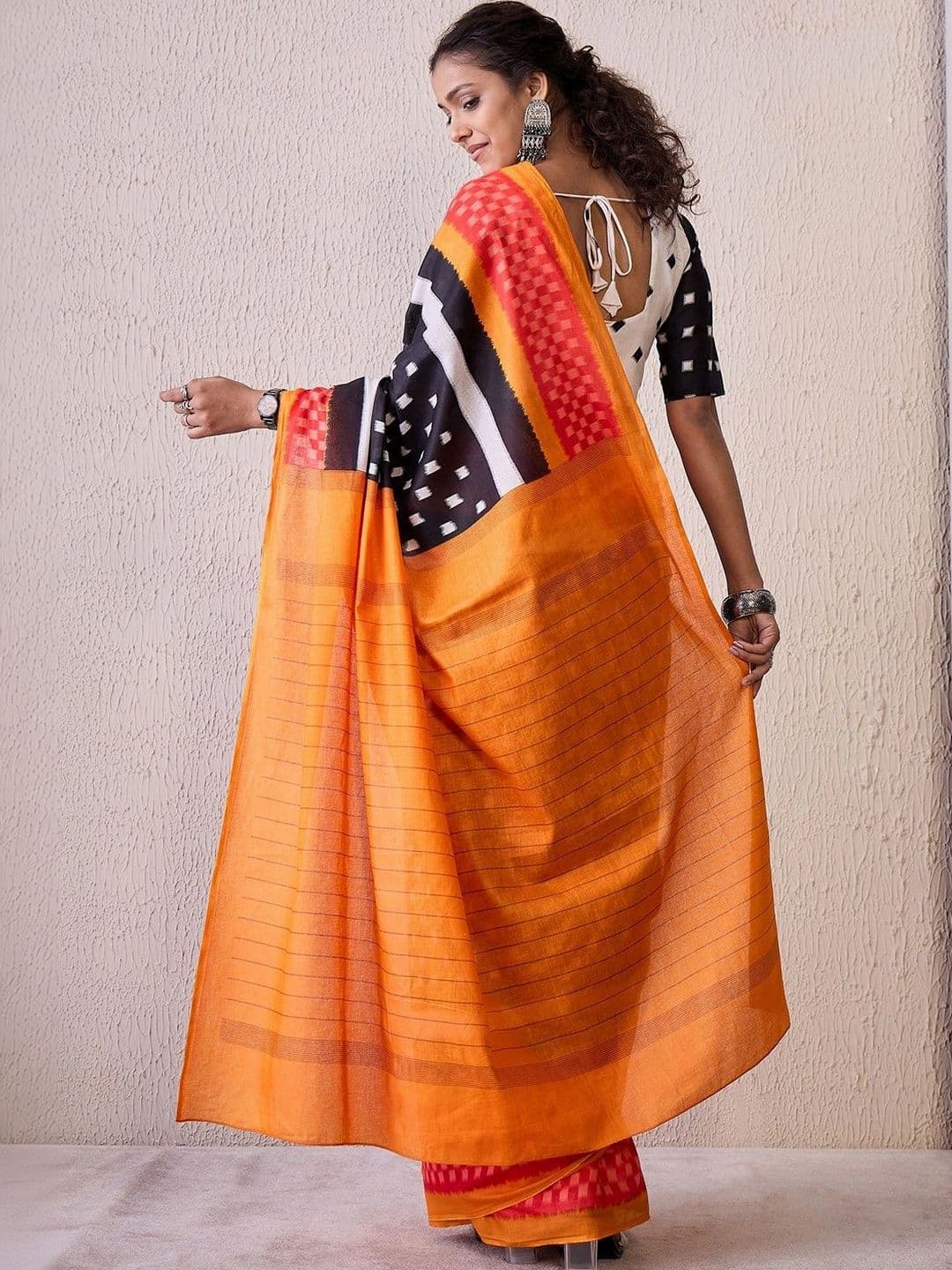 Sangria Designer Pochampally Saree thumbnail 7