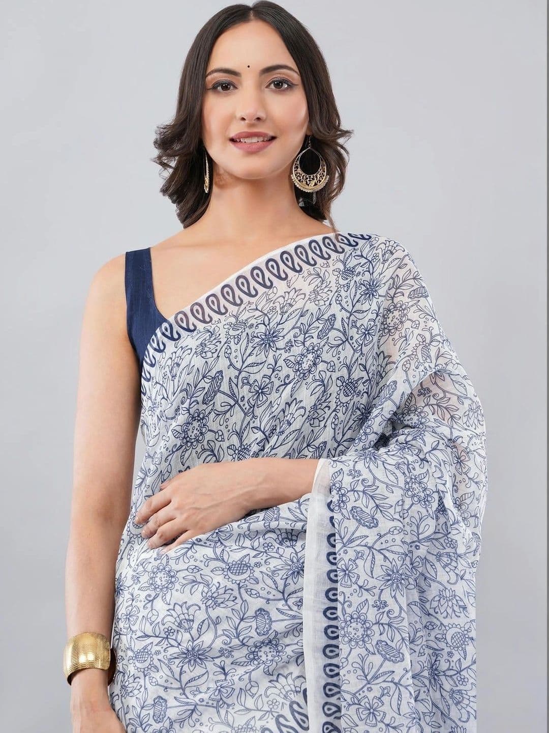 Pixie lane Floral Linen Blend Saree thumbnail 2