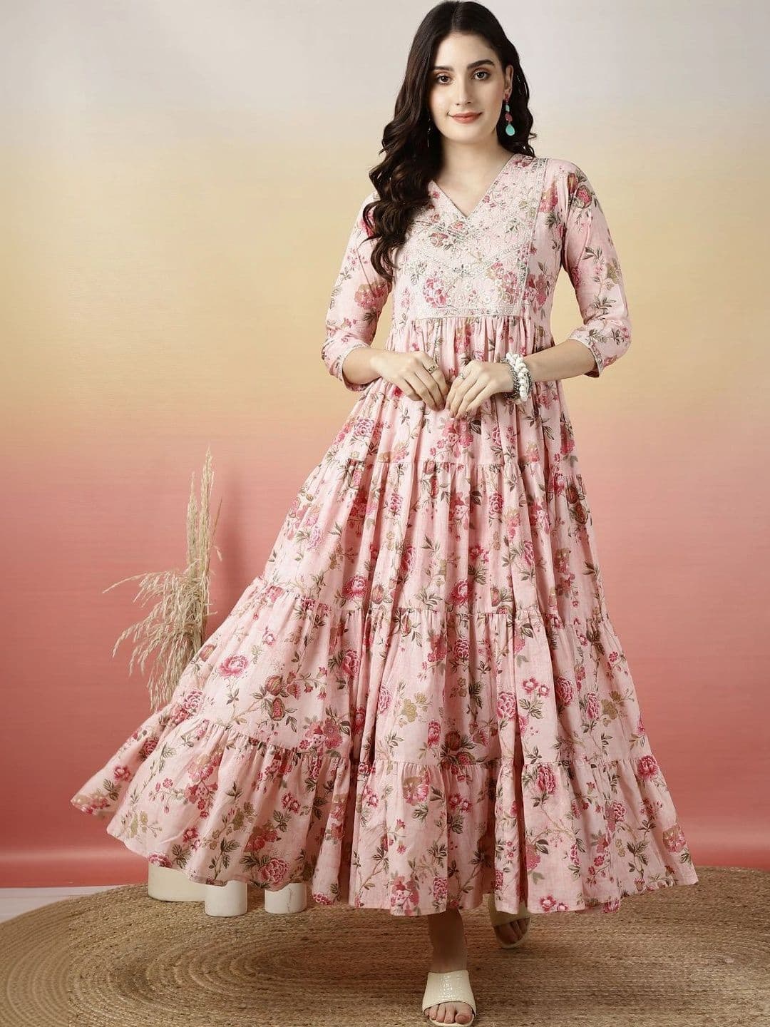 Sangria Women Floral Printed Floral Anarkali Kurta - view 1