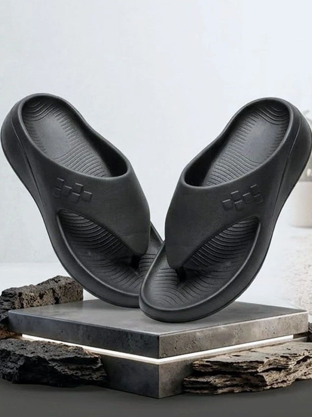NEW ORANIE Men Pack of 2 EVA Clogs and Thong Flip-Flops thumbnail 5