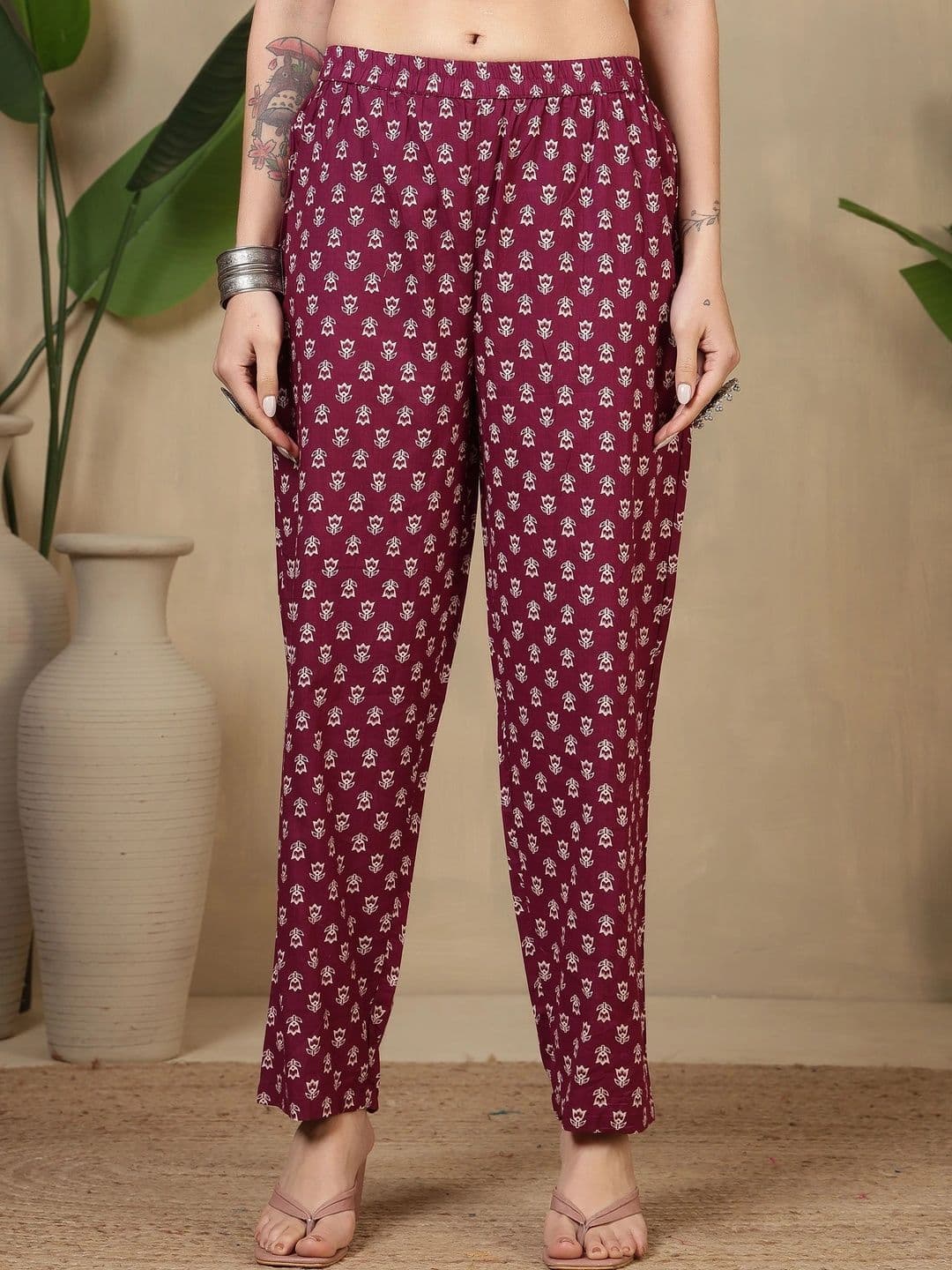 Sangria Women Ethnic Motifs Printed Regular Pure Cotton Kurta with Trousers & With Dupatta thumbnail 5