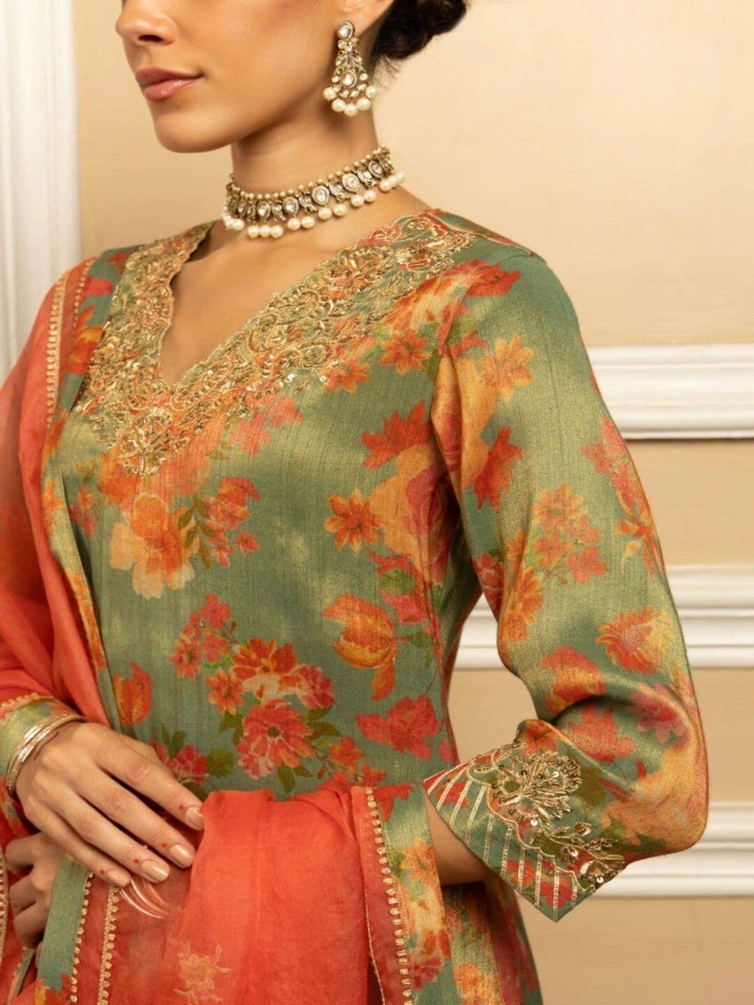 Sangria Women Floral Printed Regular Thread Work Kurta with Trousers & With Dupatta thumbnail 5